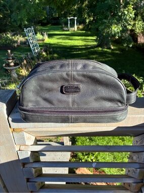Men’s Leather Fossil Vintage Toiletry Travel Bag